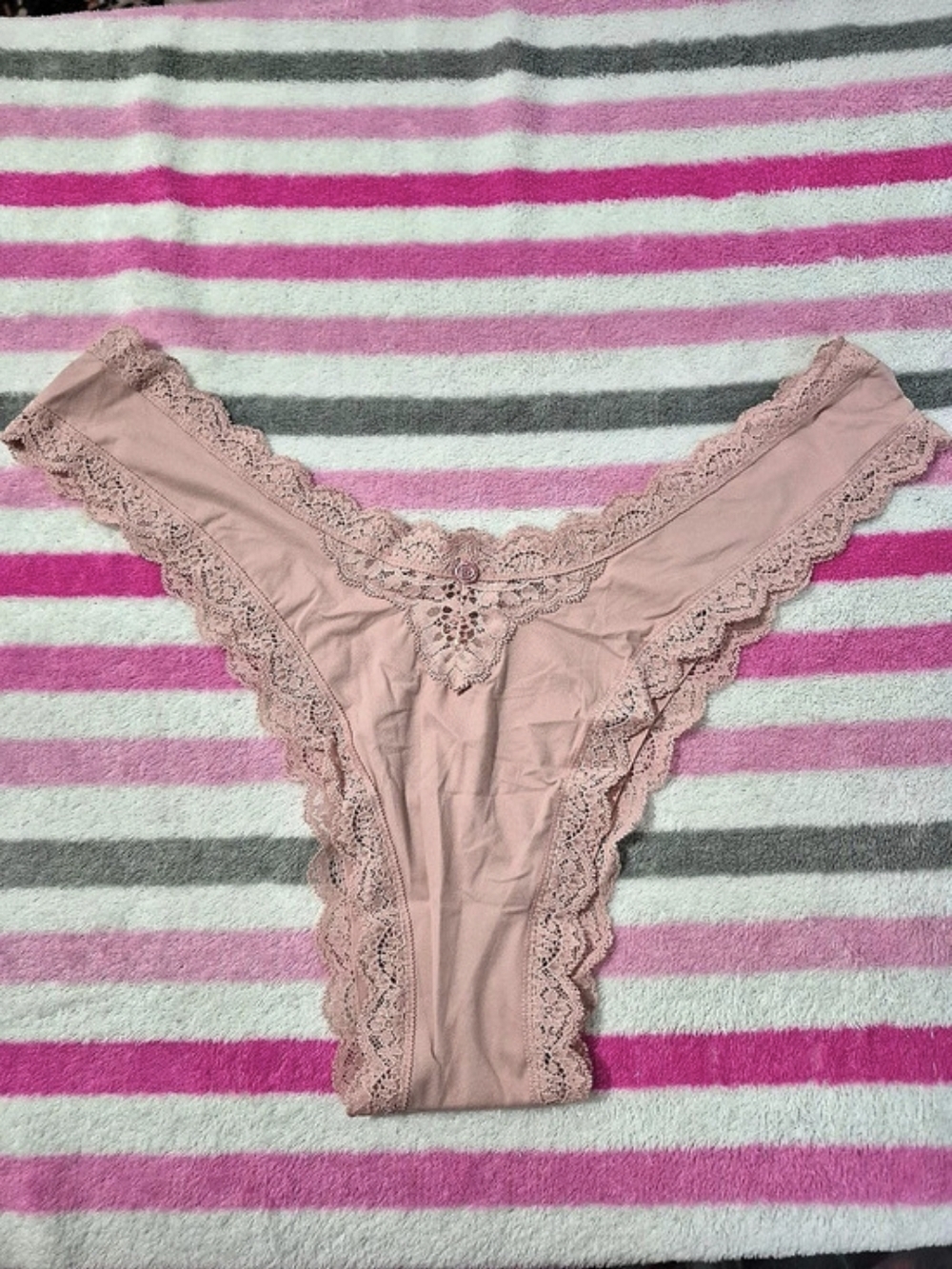 Victoria's Secret Dream Angels High-Leg Brazilian Panty Pink